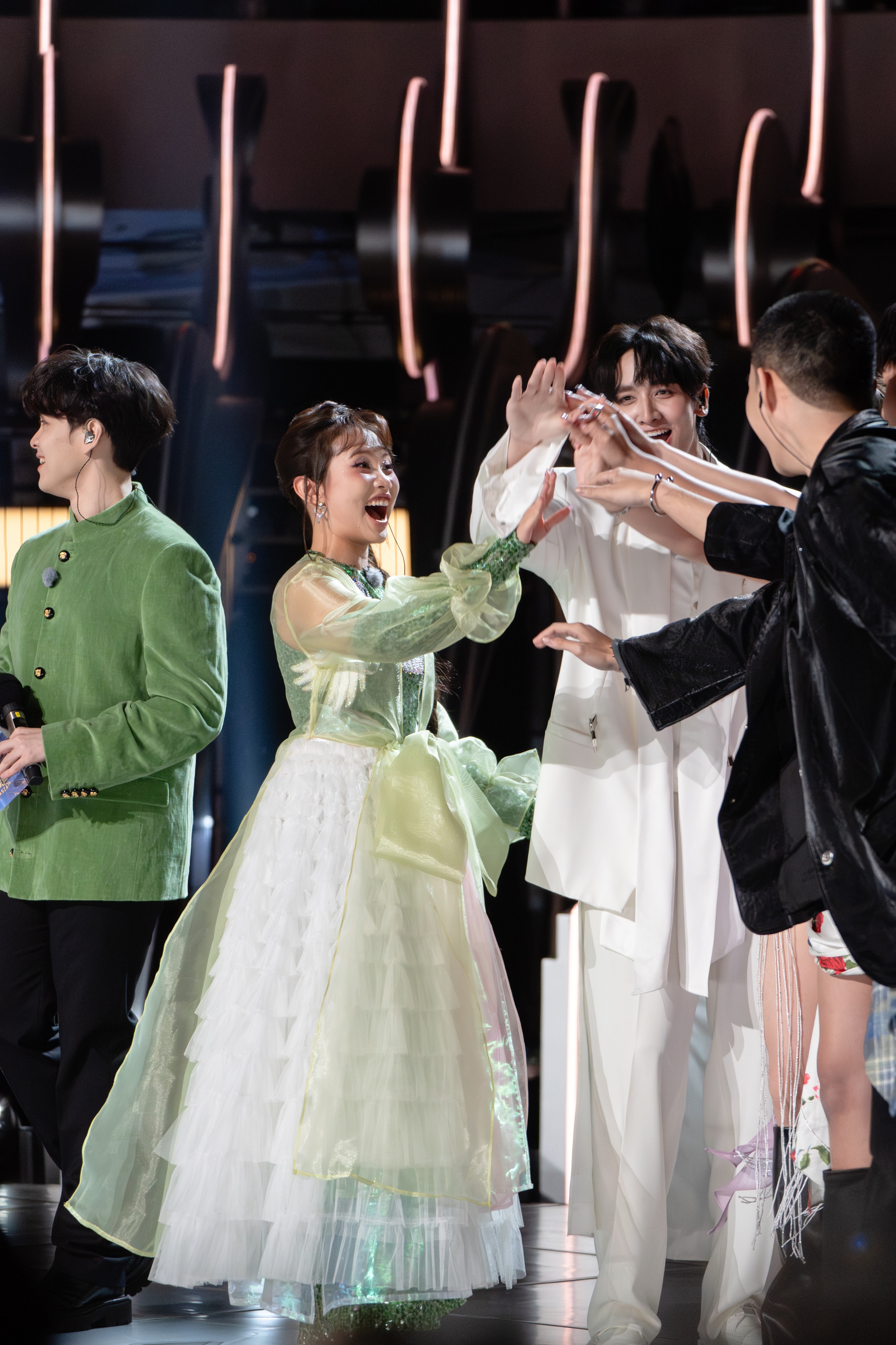 Phương Mỹ Chi gây