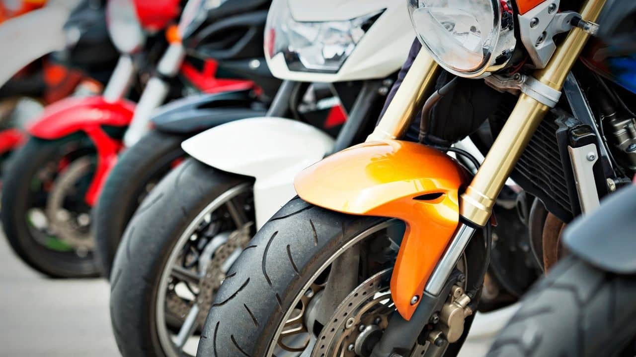 Bị hàng xóm chiếm chỗ đậu xe thường ngày, người đàn ông nghĩ chiêu độc làm đối phương mất 3 ngón tay- Ảnh 2.