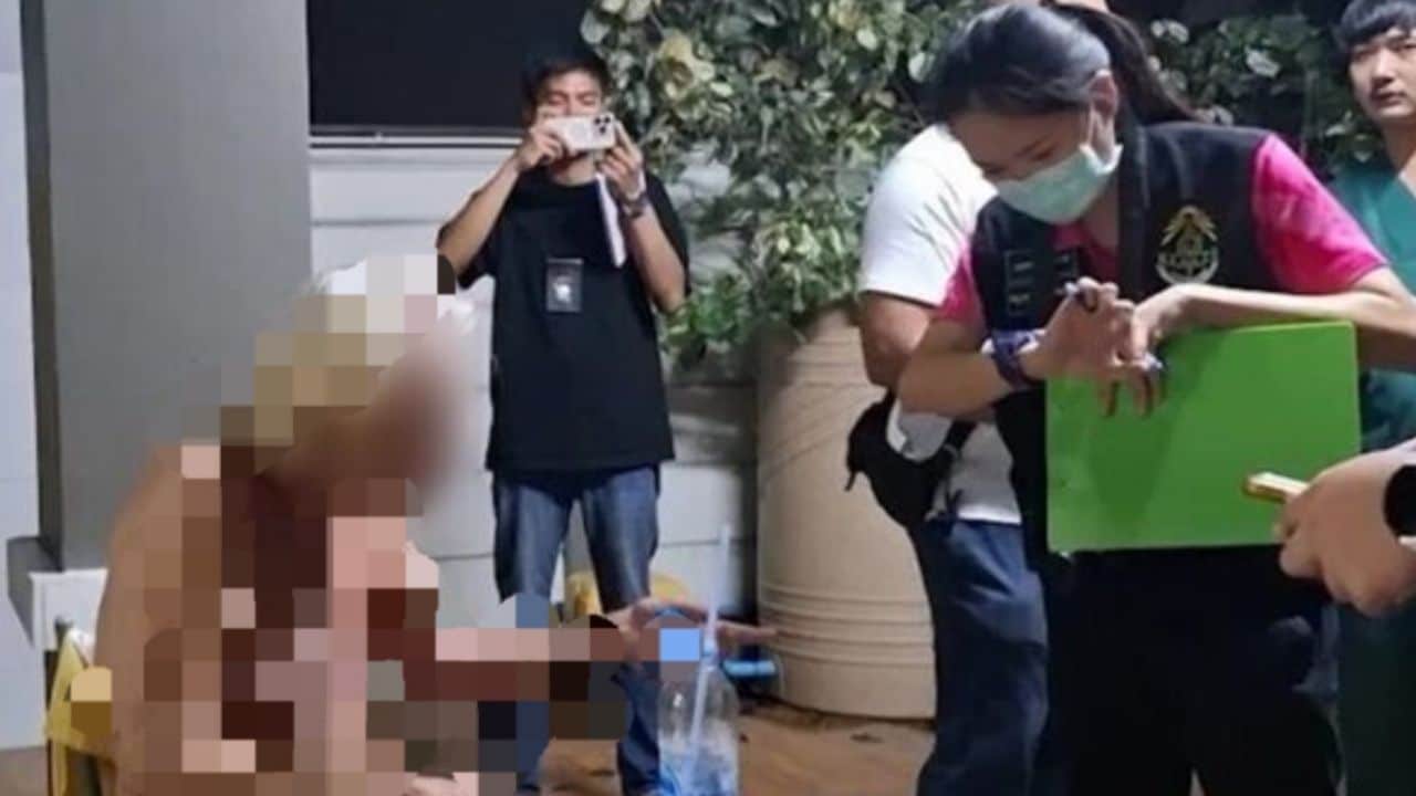 Bị mù nên không biết vợ đã làm gì trong nhà, người đàn ông chết lặng khi nghe hàng xóm thông báo tin dữ- Ảnh 2.