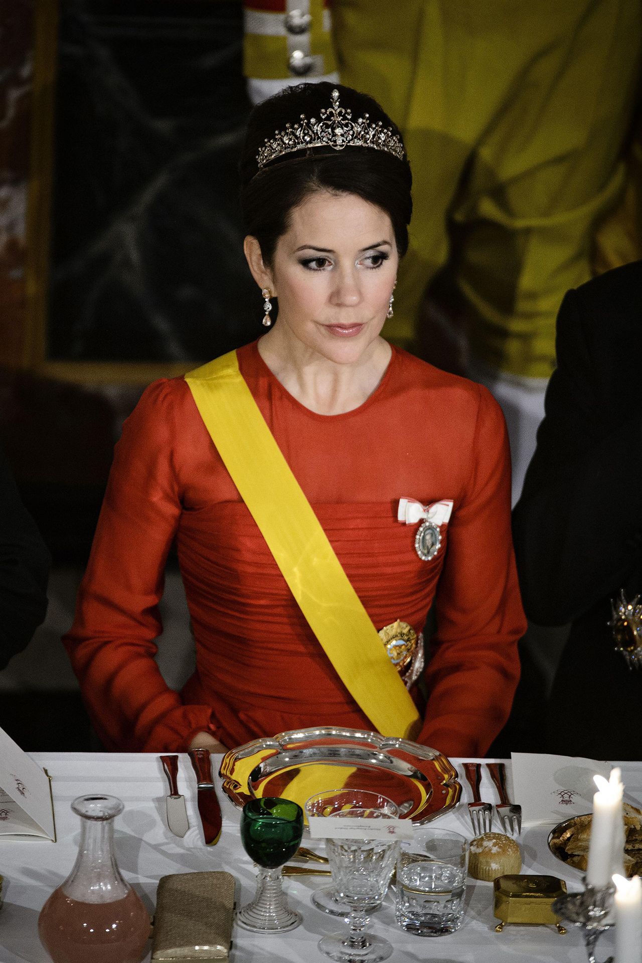 Vương hậu Mary và những chiếc vương miện quyền quý: Di sản lấp lánh đánh dấu kỷ niệm hôn nhân cùng Vua Frederik- Ảnh 1.