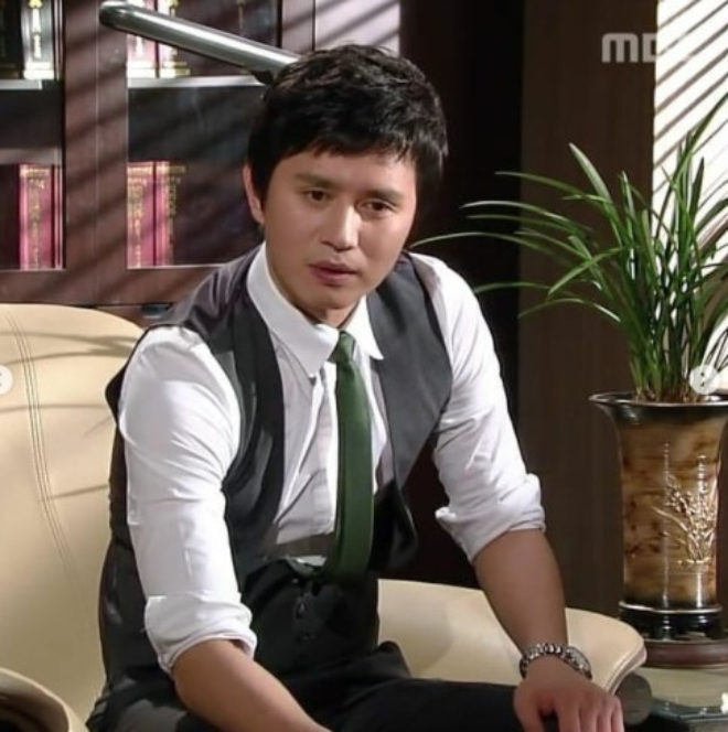 Công bố clip tài tử hạng A kiêm Chủ tịch showbiz sống lay lắt trong container, người trong cuộc buộc phải lên tiếng- Ảnh 2.