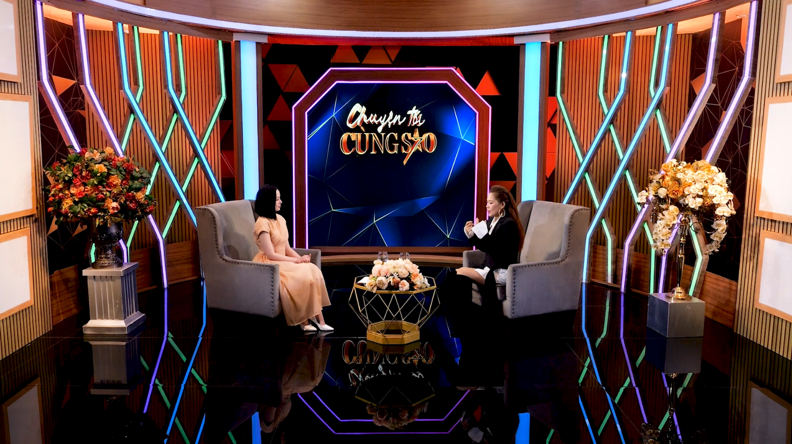 Nữ ca sĩ sở hữu vài biệt thự ngàn mét vuông ở Mỹ và Việt Nam: Nữ ca sĩ sở hữu vài biệt thự ngàn mét vuông ở Mỹ và Việt Nam: