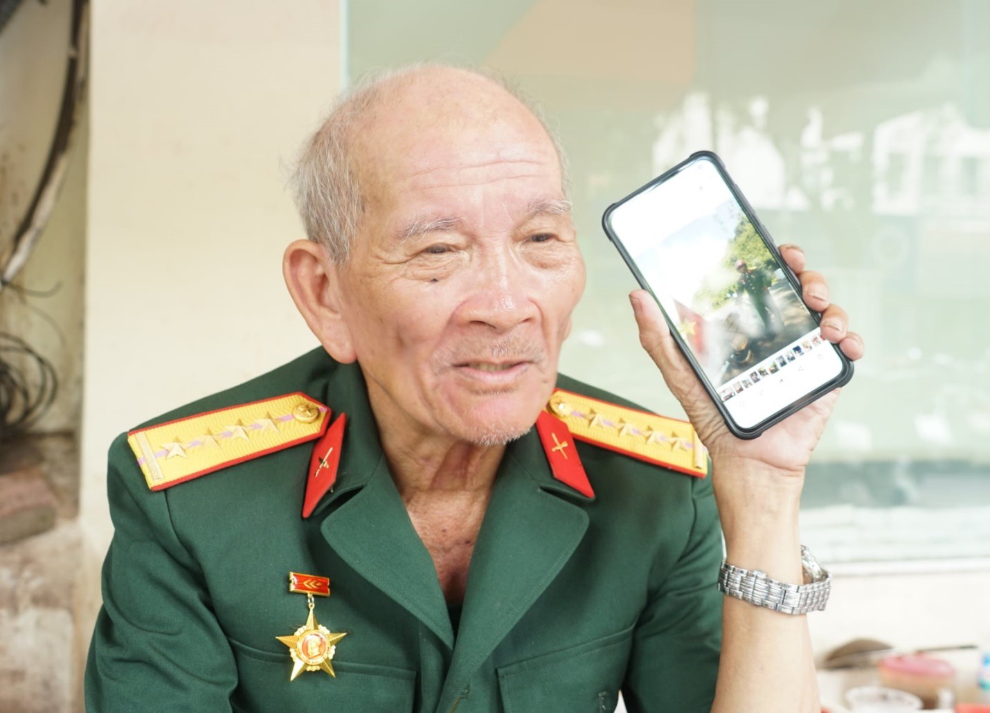 Cụ Thanh tự hào chia sẻ về những kỷ niệm của mình trong chuyến đi