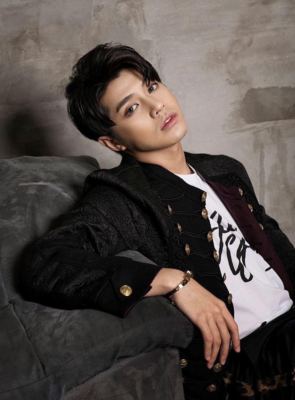 Nam ca sĩ đẹp trai bậc nhất showbiz, U40 sống trong biệt thự 22 tỷ ở TP.HCM, chưa lấy vợ sinh con- Ảnh 1.