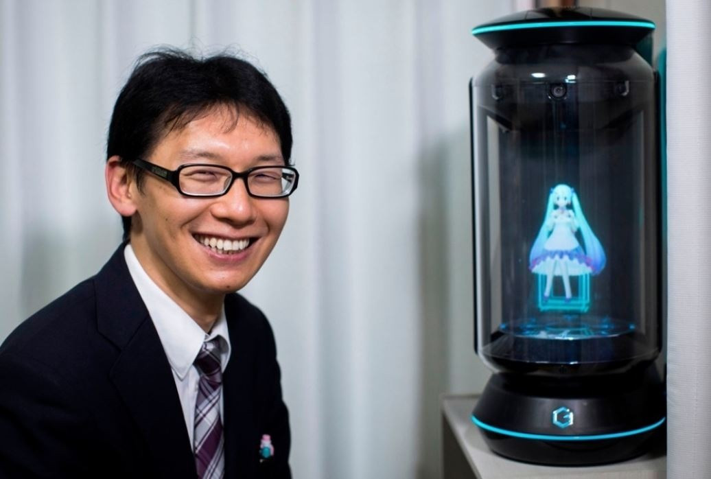 Chán yêu đương trên app hẹn hò, cô gái đính hôn luôn với bạn trai AI- Ảnh 3. Chán yêu đương trên app hẹn hò, cô gái đính hôn luôn với bạn trai AI- Ảnh 3.