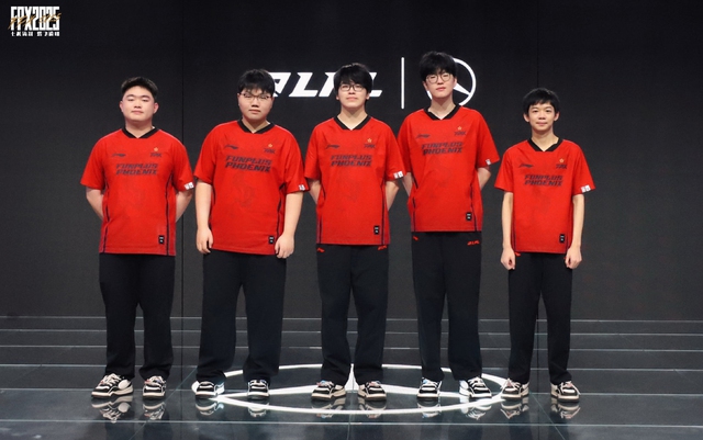 Jiejie gia nhập FPX nhưng không giúp đội tuyển này cải thiện hơn về mặt kết quả