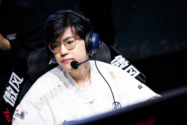 Cựu vương CKTG bất ngờ rơi vào cảnh éo le- Ảnh 4.