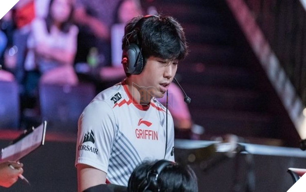 cvMax từng bị đình chỉ vô thời hạn trong vụ bê bối hồi còn ở griffin