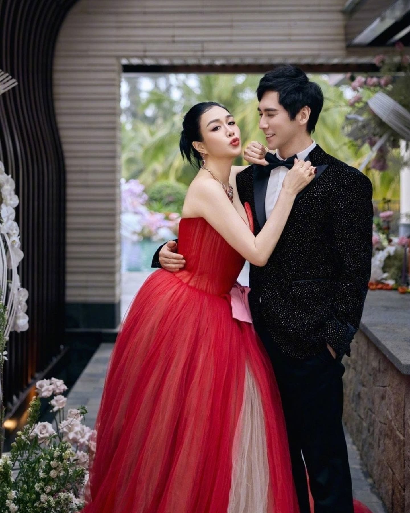 Sao nam đáp trả cực gắt khi bị mỉa mai “chạn vương”, cưới mỹ nhân gốc Việt vì gia tài 3200 tỷ- Ảnh 2.