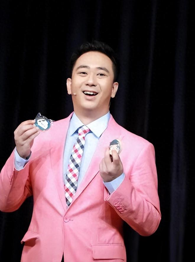 Nam MC kêu cứu vì bị vợ bạo hành hơn 100 lần, 8 lần trọng thương nhập viện!- Ảnh 2.