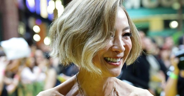 Chiếc váy gây tranh cãi của Dương Tử Quỳnh 26 Chiếc váy gây tranh cãi của Dương Tử Quỳnh d21 1763346570277 1763346570909718746287 202 0 872 1280 crop 17633466488371126650576jpg