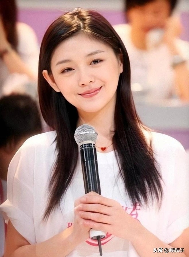 Lời tiên tri “Từ Hy Viên không thọ quá 50 tuổi” hơn 20 năm về trước khiến dân mạng dậy sóng- Ảnh 1. Lời tiên tri “Từ Hy Viên không thọ quá 50 tuổi” hơn 20 năm về trước khiến dân mạng dậy sóng- Ảnh 1.