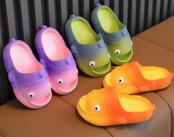 Phát hiện chất độc hại gây ung thư, làm dậy thì sớm vượt mức 509 lần cho phép trong loạt dép trẻ em bán chạy nhất trên sàn thương mại điện tử- Ảnh 3. Phát hiện chất độc hại gây ung thư, làm dậy thì sớm vượt mức 509 lần cho phép trong loạt dép trẻ em bán chạy nhất trên sàn thương mại điện tử- Ảnh 3.