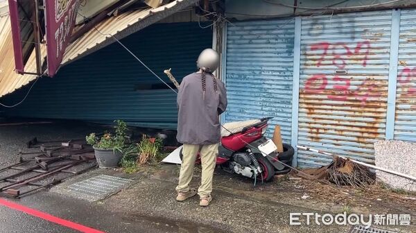 Kinh hoàng cảnh tượng bão Danas tàn phá Đài Loan (Trung Quốc): 2 người chết, hàng trăm người bị thương, hơn 3.400 người phải sơ tán- Ảnh 5.