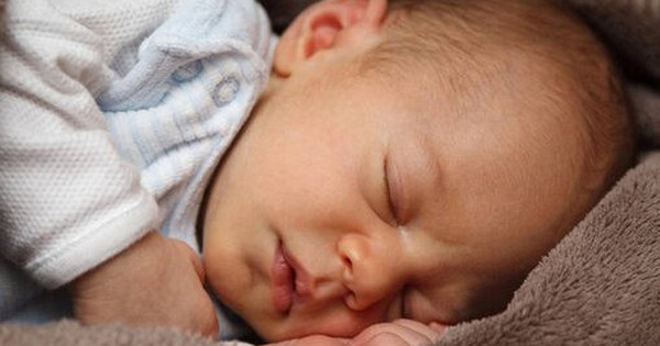 Gia đình phá vỡ "nỗi buồn thế kỷ" kéo dài 108 năm của dòng họ nhờ sự xuất hiện của một bé gái d8396516 17576529367171606578327 1757659709872 175765971007248692462 0 57 316 563 crop 17576597245821219561782jpg