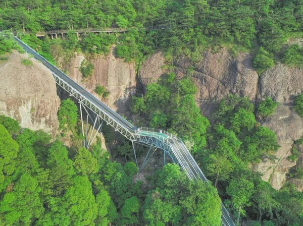 Nở rộ xu hướng “du lịch vô dụng”- Ảnh 5. Nở rộ xu hướng “du lịch vô dụng”- Ảnh 5.