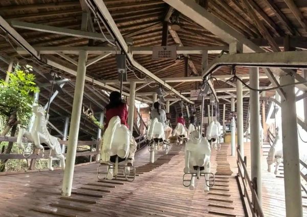 Nở rộ xu hướng “du lịch vô dụng”- Ảnh 2. Nở rộ xu hướng “du lịch vô dụng”- Ảnh 2.