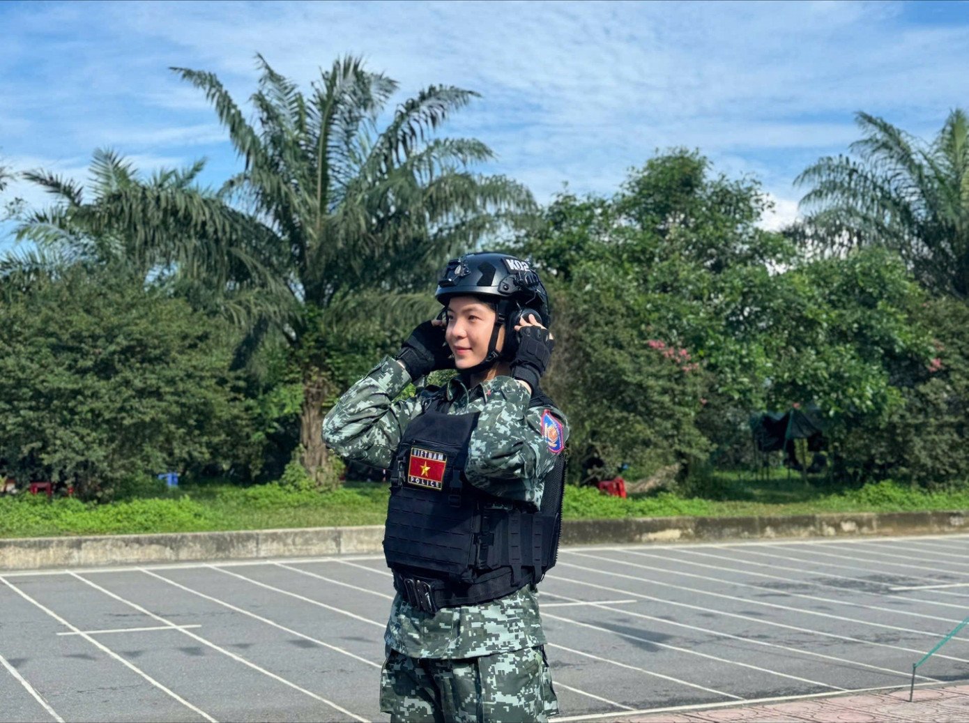 dac-nhiem-6-1754989968-150-width1390height1037 Bạn Vũ Thị Thu Hà - học viên Học viện An ninh nhân dân trong lúc giải lao. Ảnh: NVCC