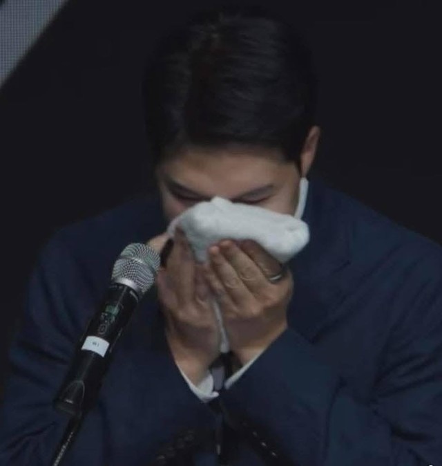 LMHT: T1 tiếp tục xin lỗi và khẳng định Zeus “liêm” trong drama chuyển nhượng dai dien t1