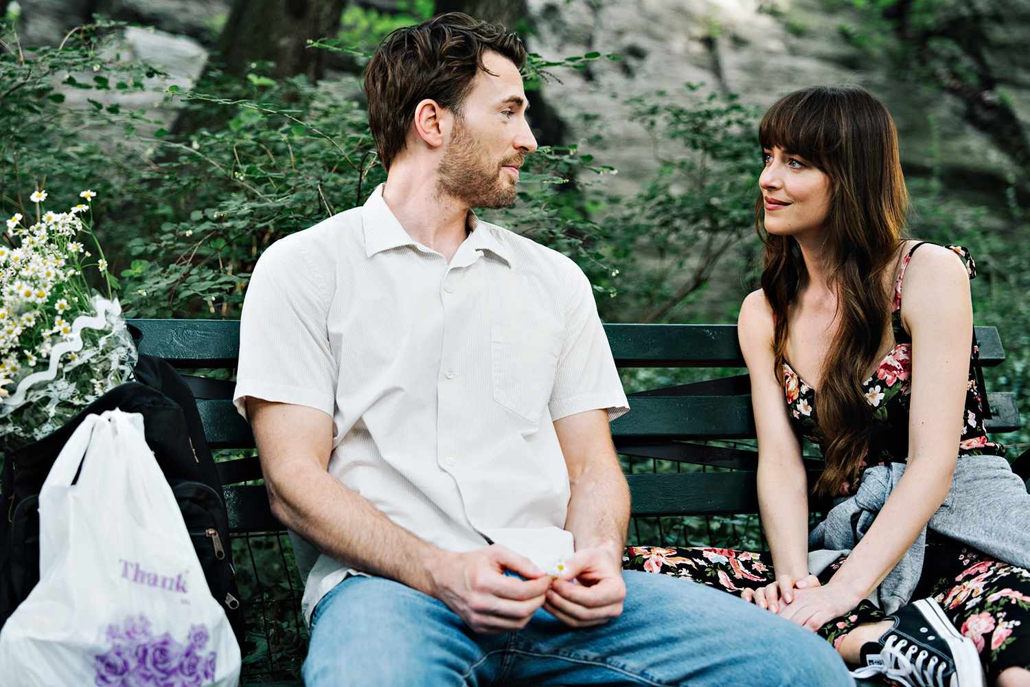 Một Nửa Hoàn Hảo: Hành trình đối diện với nỗi cô đơn và câu hỏi “chúng ta muốn gì trong tình yêu”- Ảnh 3. Một Nửa Hoàn Hảo: Hành trình đối diện với nỗi cô đơn và câu hỏi “chúng ta muốn gì trong tình yêu”- Ảnh 3.