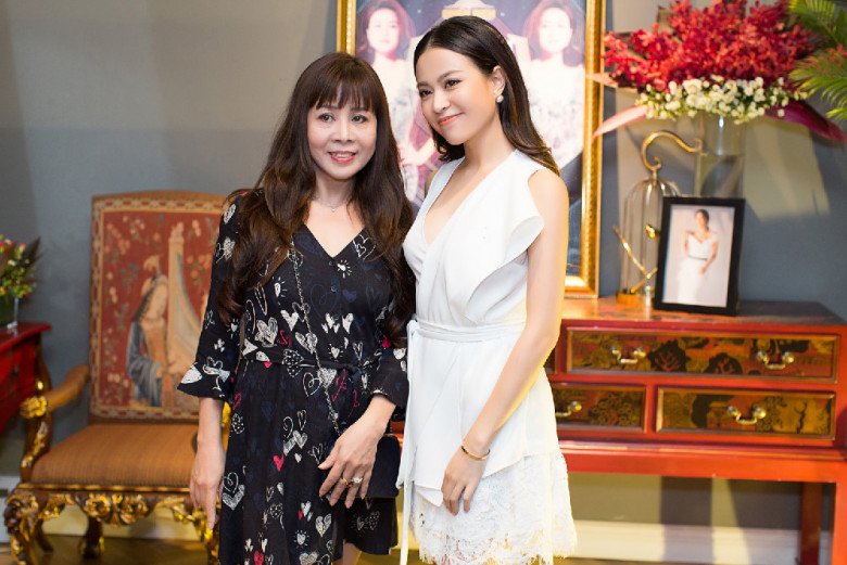 Chi tiết để lộ thái độ của gia đình Hoàng Thuỳ Linh với Đen Vâu- Ảnh 4. Chi tiết để lộ thái độ của gia đình Hoàng Thuỳ Linh với Đen Vâu- Ảnh 4.