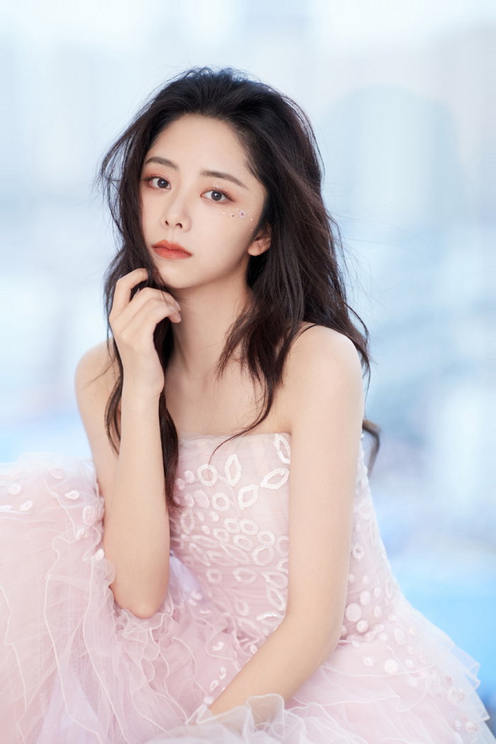 10 nữ thần ngôn tình đẹp nhất Trung Quốc: Lưu Diệc Phi xếp sau Trịnh Sảng, hạng 1 đỉnh cao khó ai địch nổi- Ảnh 4.