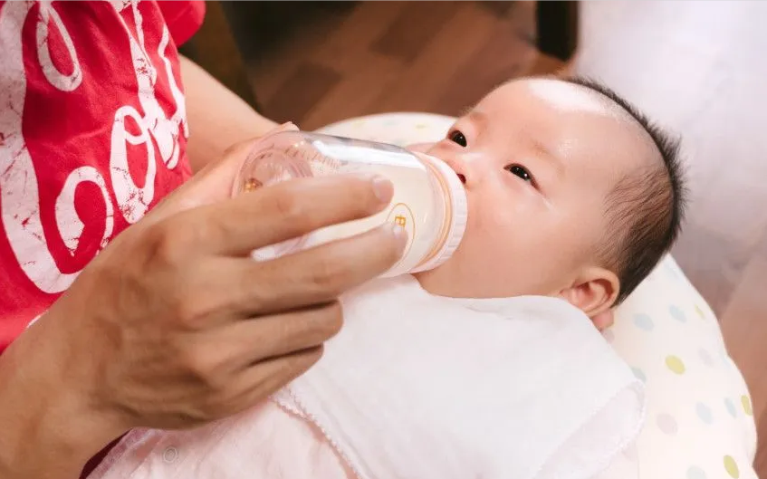 Mỗi phụ nữ cần sinh bao nhiêu con để nhân loại không tuyệt chủng?- Ảnh 1.