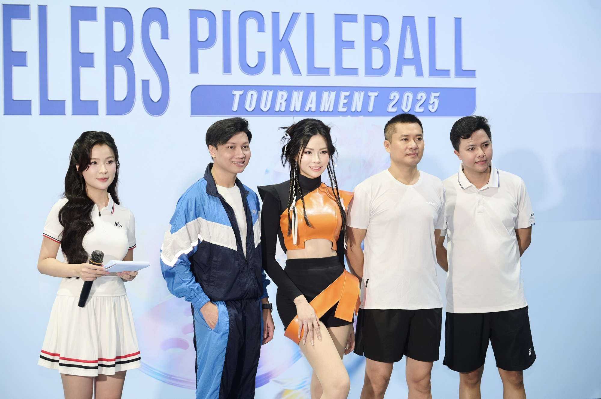 Người đẹp Vbiz mặc gì khó hiểu lên sân pickleball thế này?- Ảnh 4.