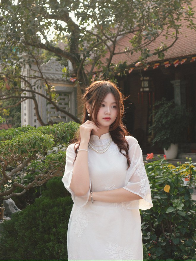 Thí sinh Hoa hậu Việt Nam được giám khảo khen xinh như búp bê- Ảnh 10.