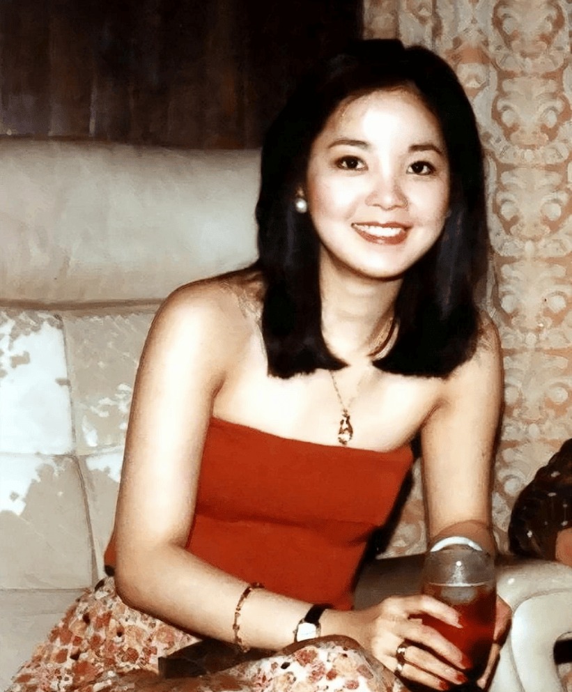 Nữ ca sĩ tử vong với hàng loạt dấu vết lạ, bạn trai biến mất 1 cách khó hiểu- Ảnh 2. Nữ ca sĩ tử vong với hàng loạt dấu vết lạ, bạn trai biến mất 1 cách khó hiểu- Ảnh 2.