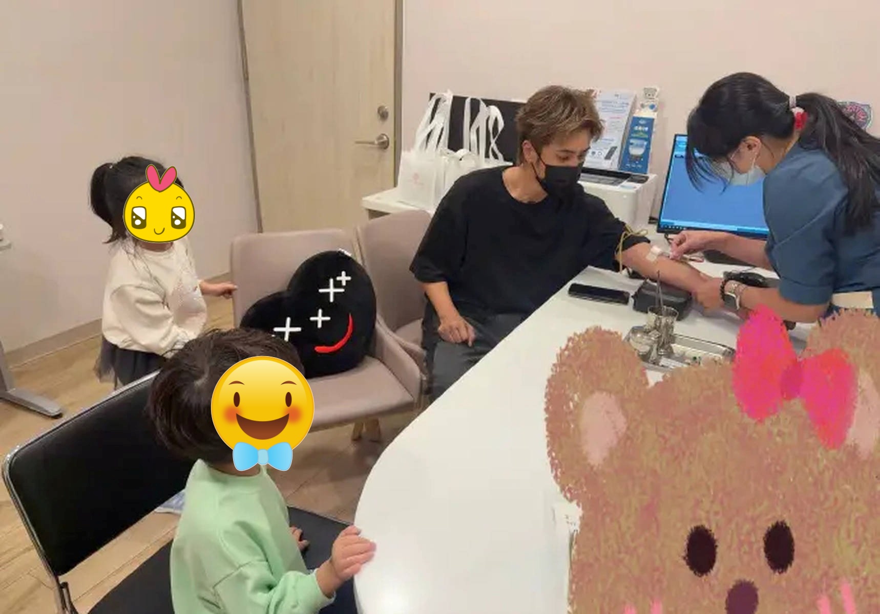 Ca sĩ T. bị cấm diễn toàn quốc làm xét nghiệm ADN, nhận kết quả mà