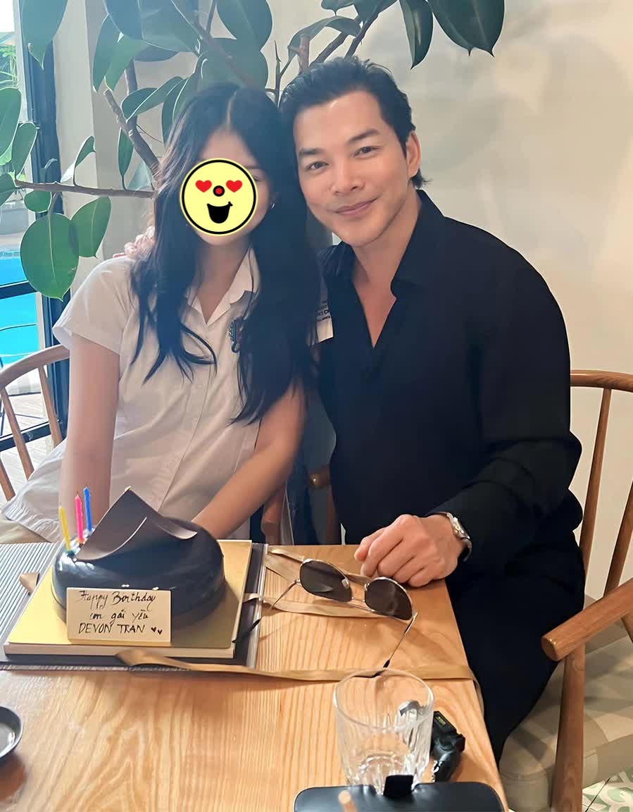 Trương Ngọc Ánh vướng tranh cãi khi khoe con gái: