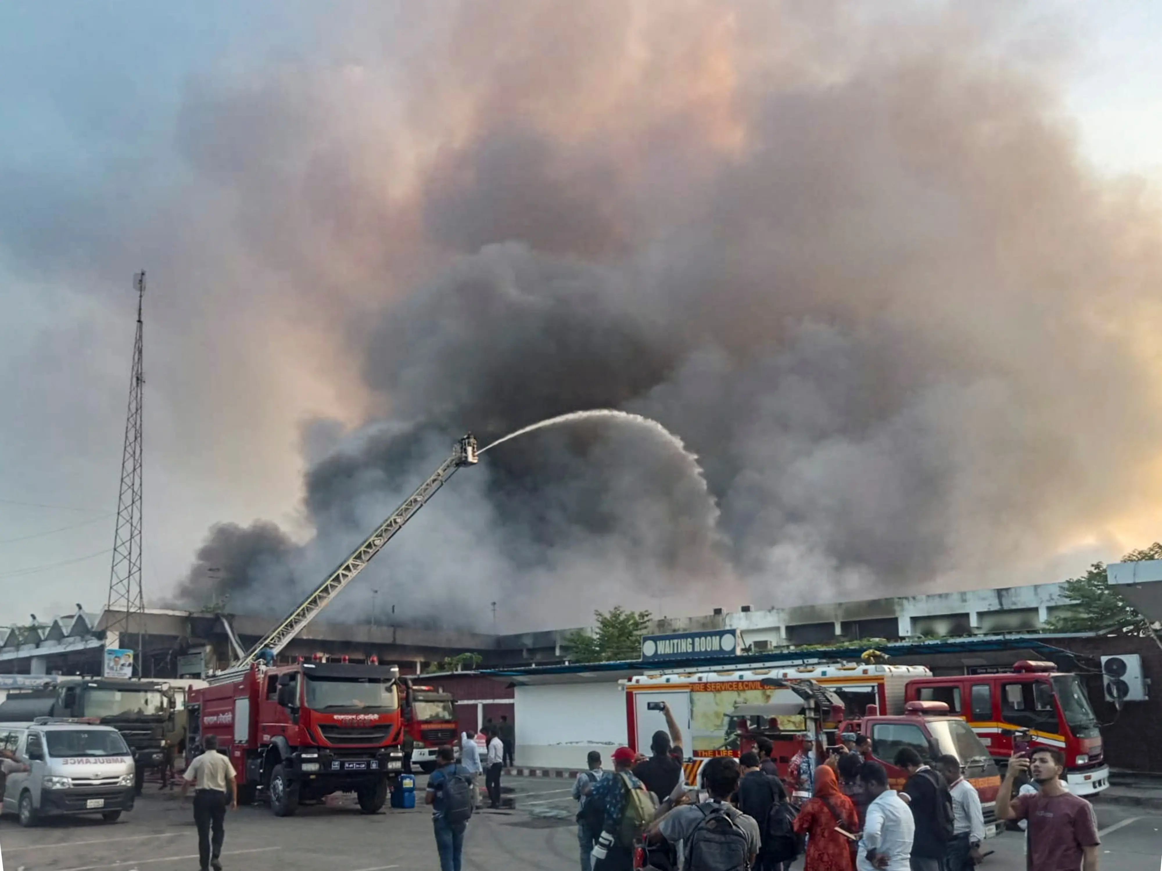 Cháy chùa ở Trung Quốc: Người dân cách nhiều km kể khoảnh khắc phát hiện lửa, xác định nguyên nhân ban đầu- Ảnh 3.