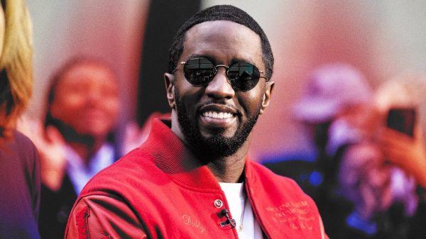 Vụ xét xử Diddy: Clip nóng của tình cũ ông trùm bị chiếu trên tòa, FBI công bố ảnh gây sốc diddy 2 1731893229697 175083773474391945060 1750863059596 17508630600881734006003 1750927506202 17509275065211607583007