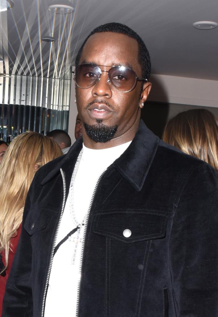 Trợ lý Diddy tiếp tục tố cáo loạt hành vi gây sốc: Bạo hành, cưỡng bức, cấm cả thay băng vệ sinh- Ảnh 5.