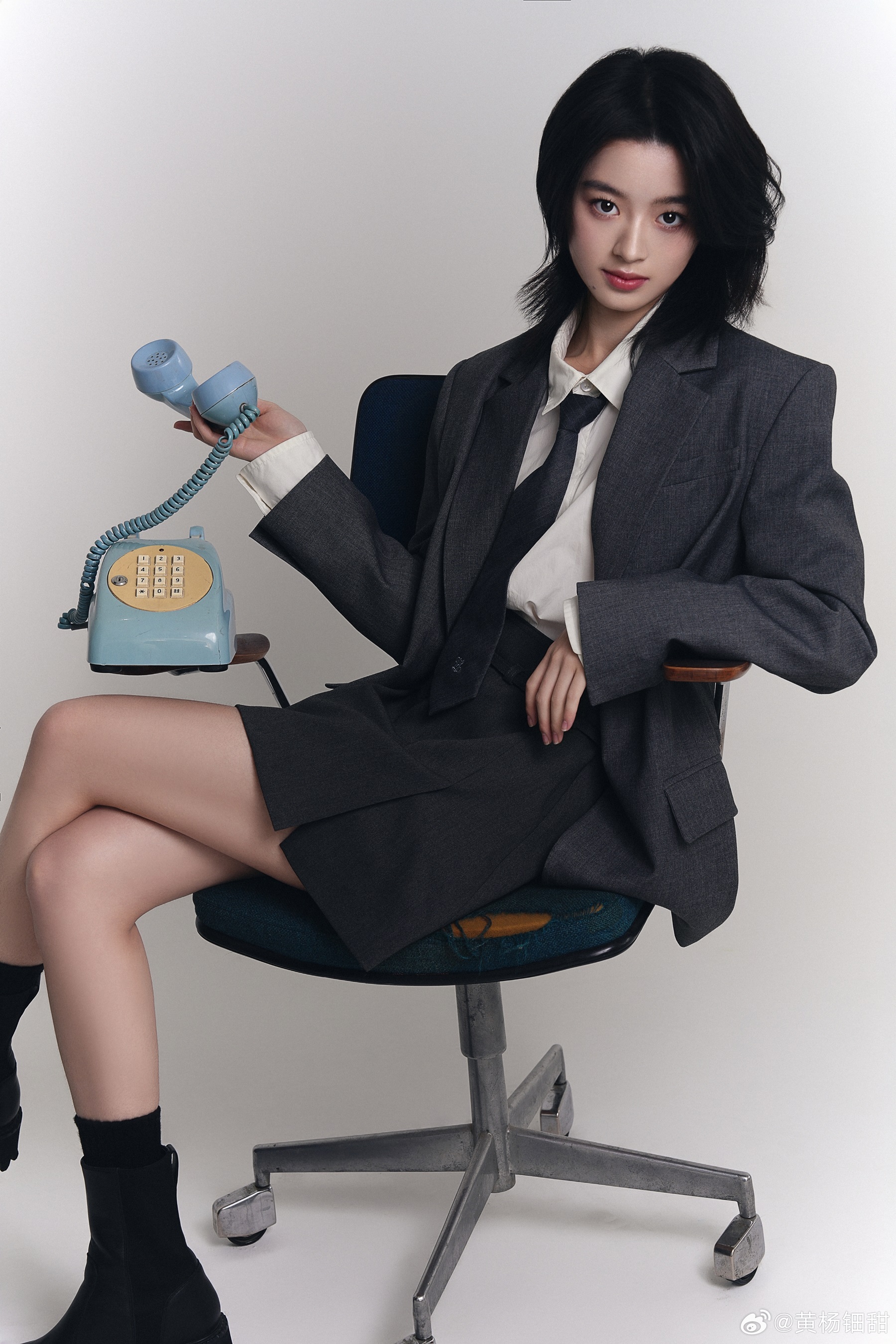 Hot nhất Weibo: Đôi khuyên tai 8 tỷ vạch trần bí mật động trời của nữ chính Sở Kiều Truyện 2- Ảnh 5.