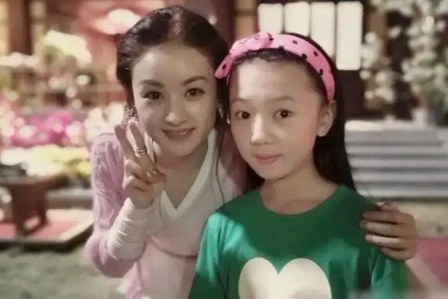 Hot nhất Weibo: Đôi khuyên tai 8 tỷ vạch trần bí mật động trời của nữ chính Sở Kiều Truyện 2- Ảnh 3.