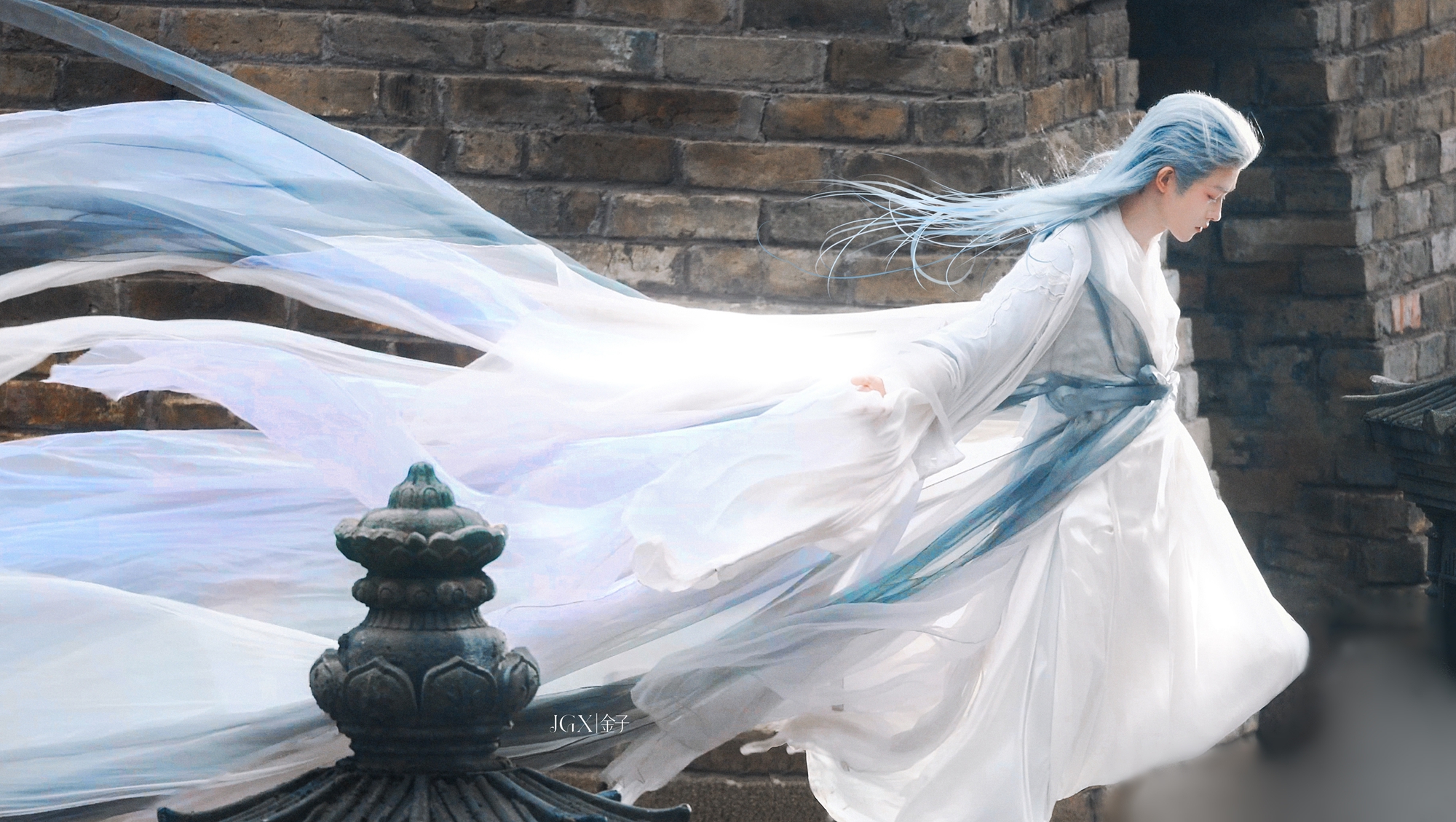 Mỹ nam bạch y đang viral khắp Trung Quốc: Nhan sắc thần thánh tràn đầy tiên khí, trời sinh để đóng cổ trang- Ảnh 2. Mỹ nam bạch y đang viral khắp Trung Quốc: Nhan sắc thần thánh tràn đầy tiên khí, trời sinh để đóng cổ trang- Ảnh 2.