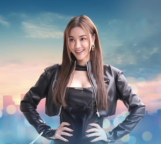 Việt Nam có duy nhất 1 mỹ nhân chỉ nói 3 chữ mà hot suốt 13 năm, nhan sắc bốc lửa ai nhìn cũng đổ đứ đừ- Ảnh 5. Việt Nam có duy nhất 1 mỹ nhân chỉ nói 3 chữ mà hot suốt 13 năm, nhan sắc bốc lửa ai nhìn cũng đổ đứ đừ- Ảnh 5.