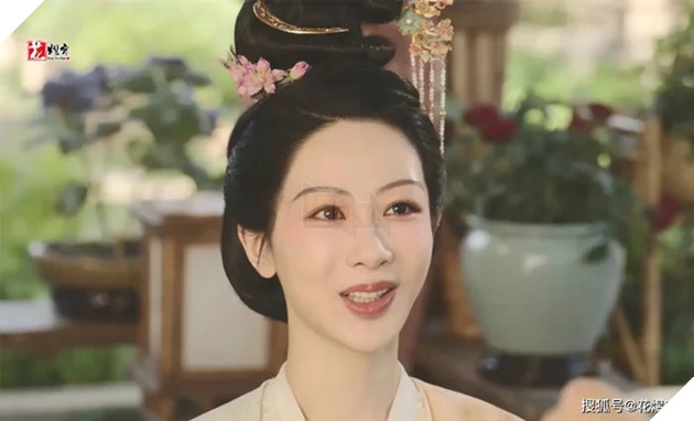 Rating Cam Tu Phuong Hoa Cham Day, Khan Gia Quay Lung 2 Diễn xuất của Dương Tử và hình tượng nữ chính Hà Duy Phương nhận nhiều tranh cãi.