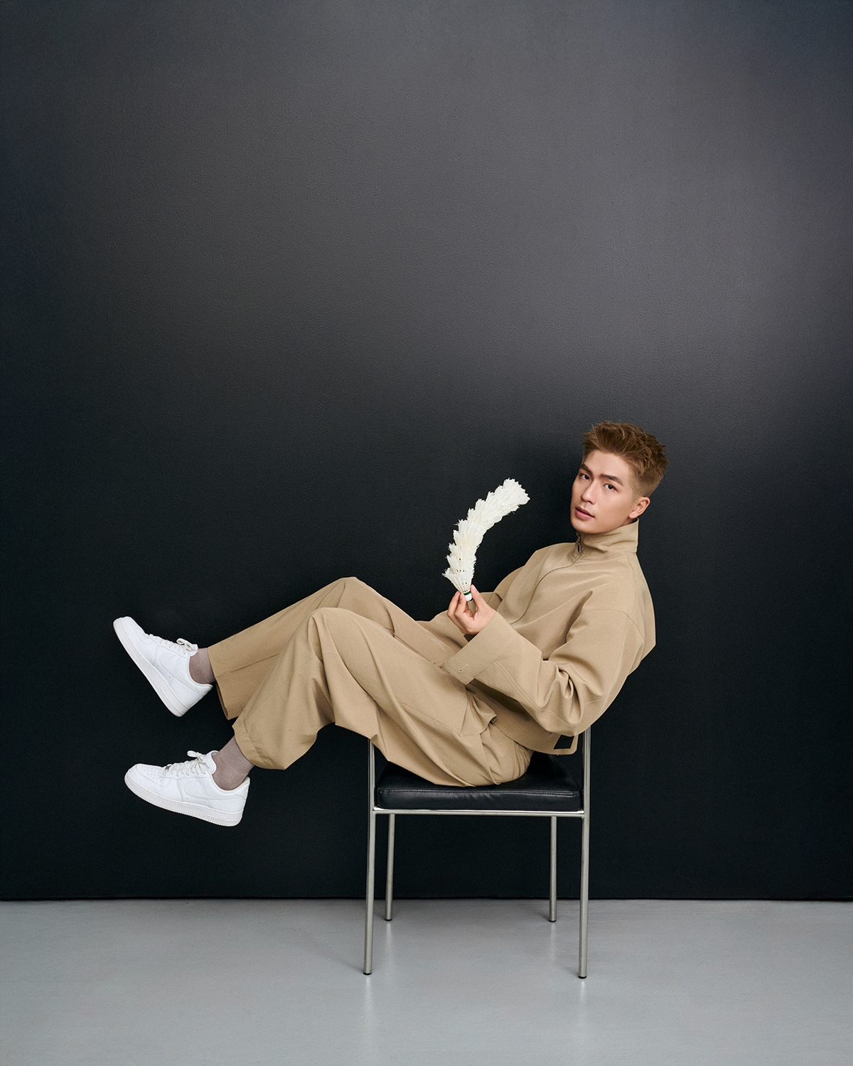 Vẻ ngoài điển trai của nam chính đóng phim trăm tỷ của Trấn Thành- Ảnh 7. Vẻ ngoài điển trai của nam chính đóng phim trăm tỷ của Trấn Thành- Ảnh 7.