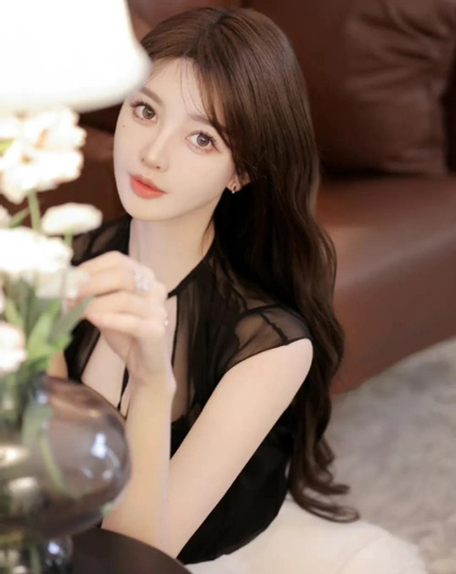 Hot girl bị Huỳnh Hiểu Minh bỏ sau 5 tháng sinh con- Ảnh 2.