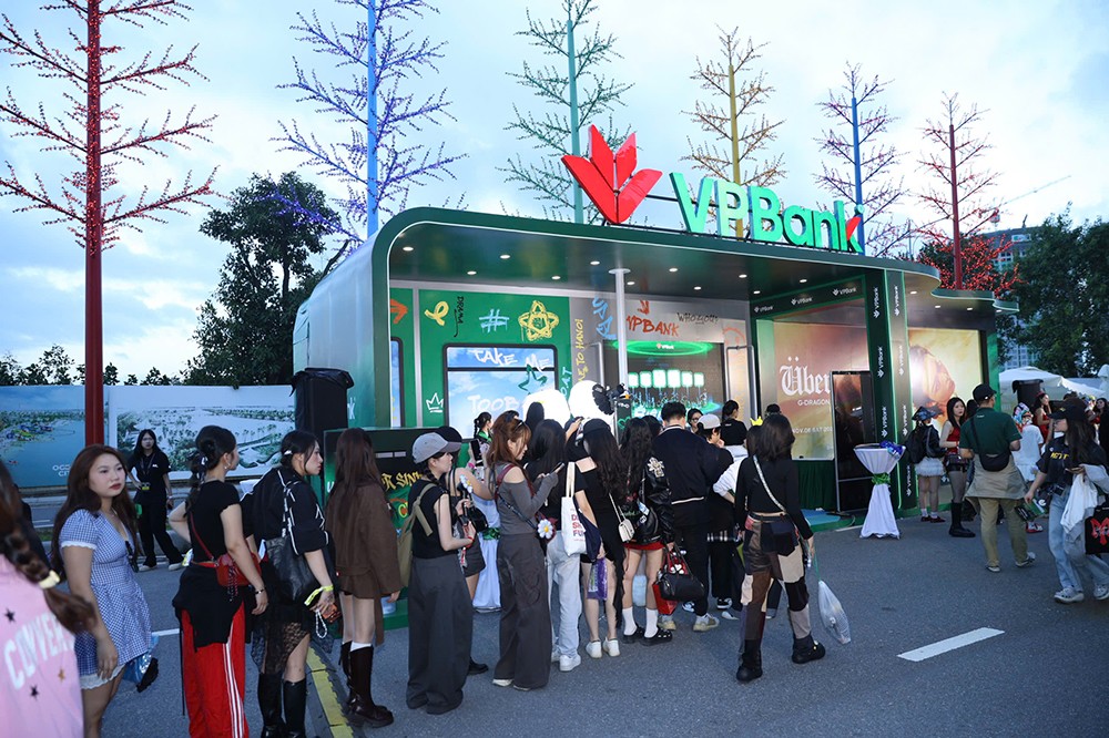 Điều gì khiến fan “lụy” G-DRAGON 2025 WORLD TOUR [Übermensch] in Hanoi, presented by VPBank? - 6