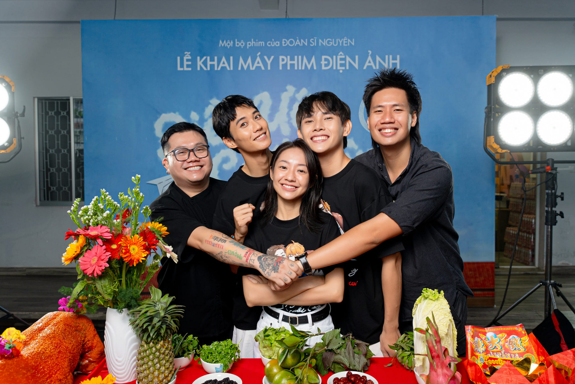 Mỹ nhân Việt U30 mà “mặt non choẹt” như mới 15, cưa sừng làm nghé vậy là đủ wow rồi đó!- Ảnh 2.