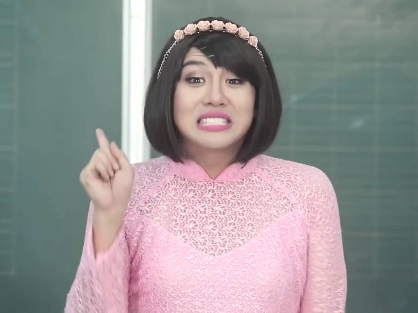 Lục tung Vbiz có đúng 1 mỹ nam đổi đời nhờ làm cô giáo: Thở câu nào cũng thành trend, sao Hàn cũng mê mệt- Ảnh 5.