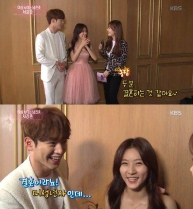 Bị yêu cầu hôn say đắm