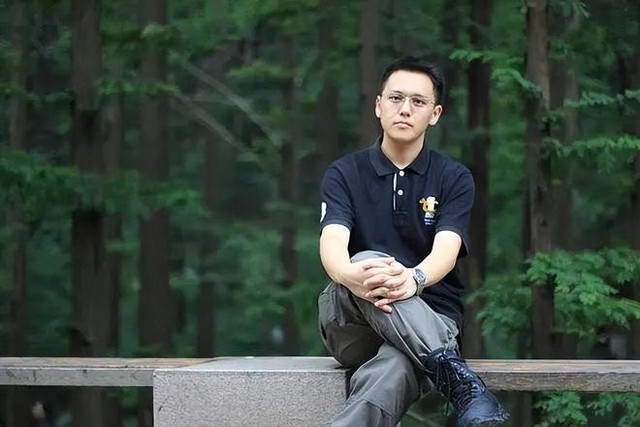 Sao nhí đẹp nhất Trung Quốc cả đời chỉ đóng 1 phim mà nổi tiếng suốt 20 năm, nhìn nhan sắc hiện tại mới sốc- Ảnh 5. Sao nhí đẹp nhất Trung Quốc cả đời chỉ đóng 1 phim mà nổi tiếng suốt 20 năm, nhìn nhan sắc hiện tại mới sốc- Ảnh 5.