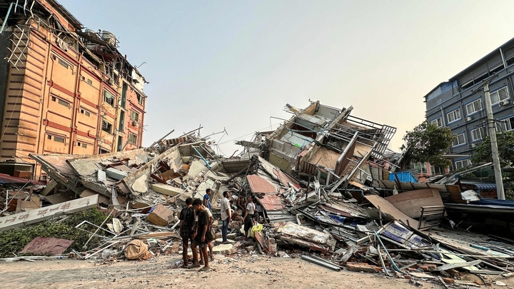 Thảm họa sau động đất ở Myanmar có sức tàn phá nặng nhất châu Á 100 năm qua- Ảnh 1. Thảm họa sau động đất ở Myanmar có sức tàn phá nặng nhất châu Á 100 năm qua- Ảnh 1.