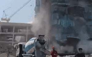 Động đất mạnh nhất trăm năm có thể khiến 100.000 người ở Myanmar chết, thiệt hại tới 1/3 GDP- Ảnh 1.