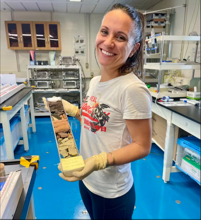 Lộ ổ siêu động đất ở rãnh Nhật Bản: Khoan sâu 7km hé lộ cơ chế sóng thần 2011, cảnh báo thảm họa tái diễn- Ảnh 3.